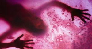 (the blob) Il fluido che uccide (1988)