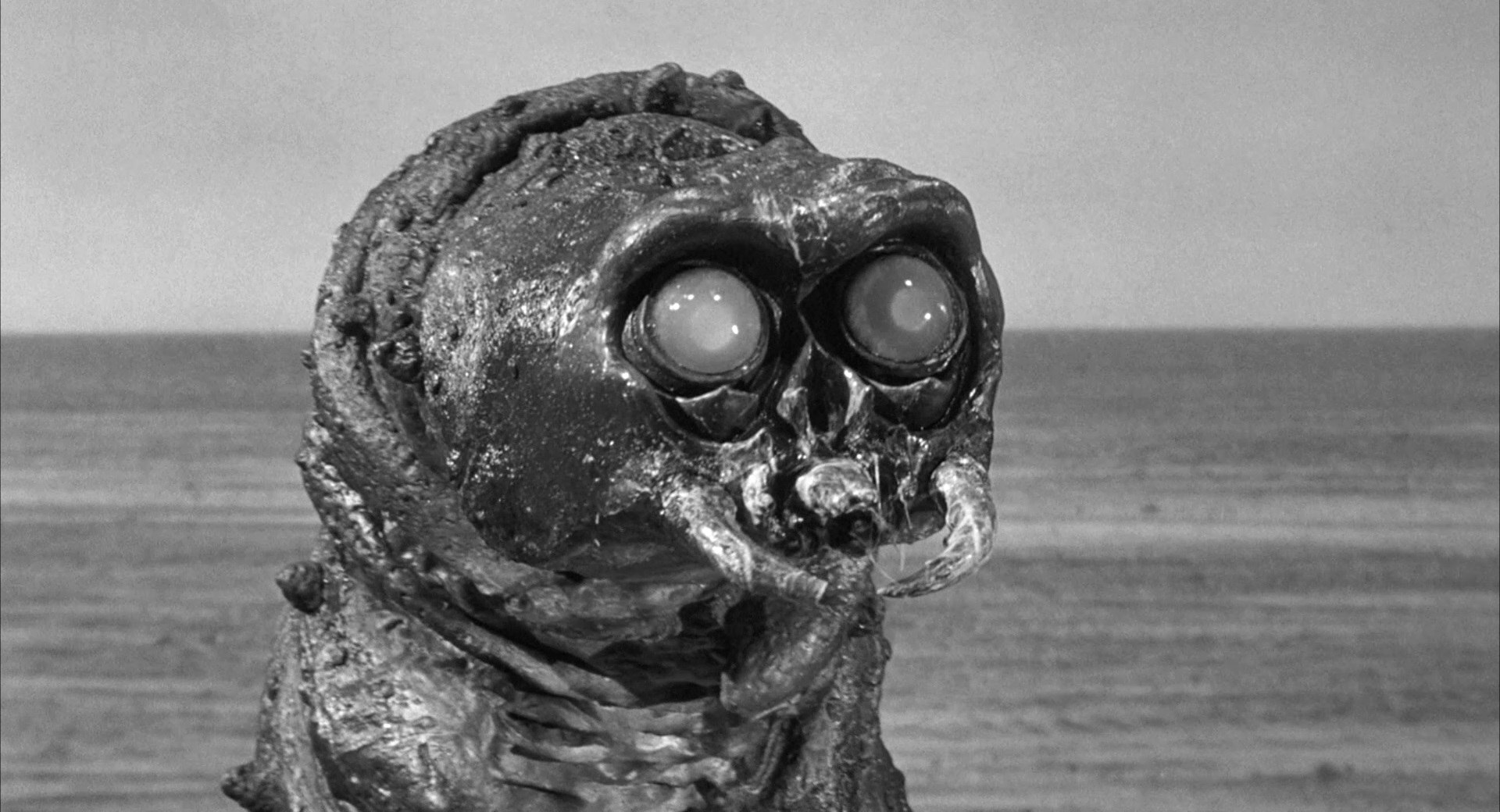 Il mostro che sfidò il mondo (The Monster That Challenged the World) 1957